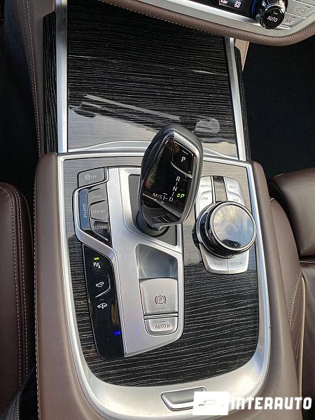 BMW 750 18 bmw 750 2020