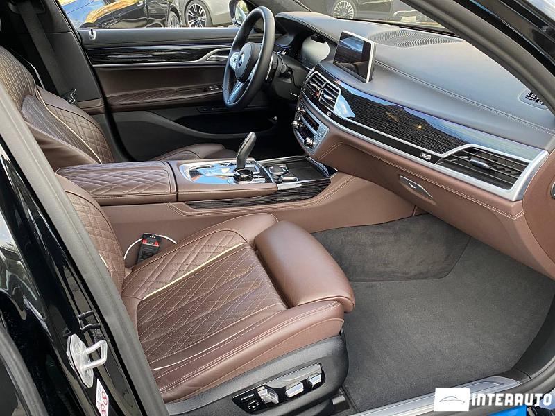 BMW 750 9 bmw 750 2020