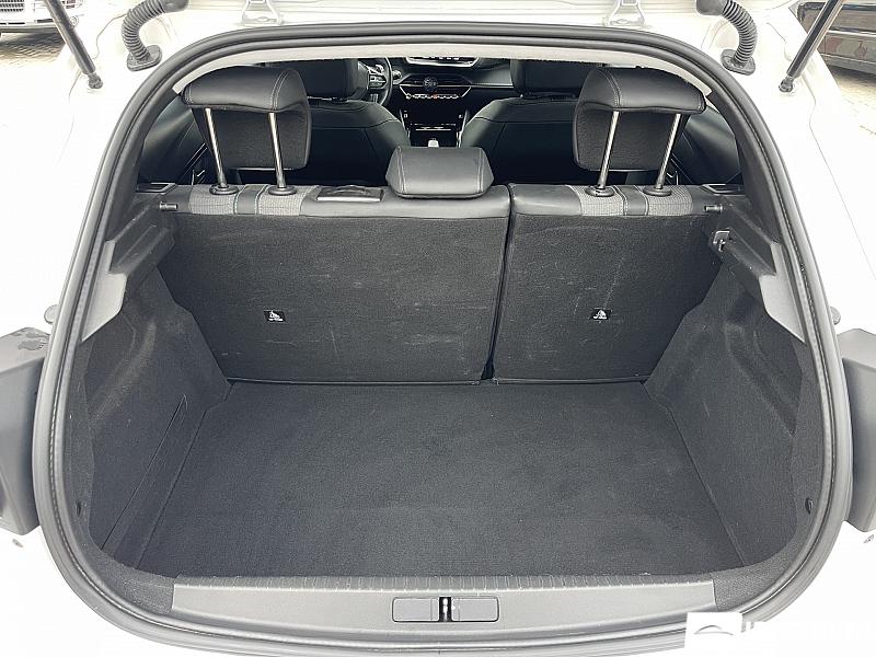 Peugeot 208 17 peugeot 208 2021