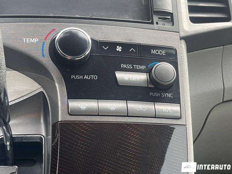 Toyota Venza 6 toyota venza 2010