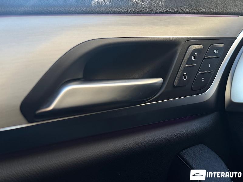 BMW X4 M4.0i 15 bmw x4 m4.0i 2021