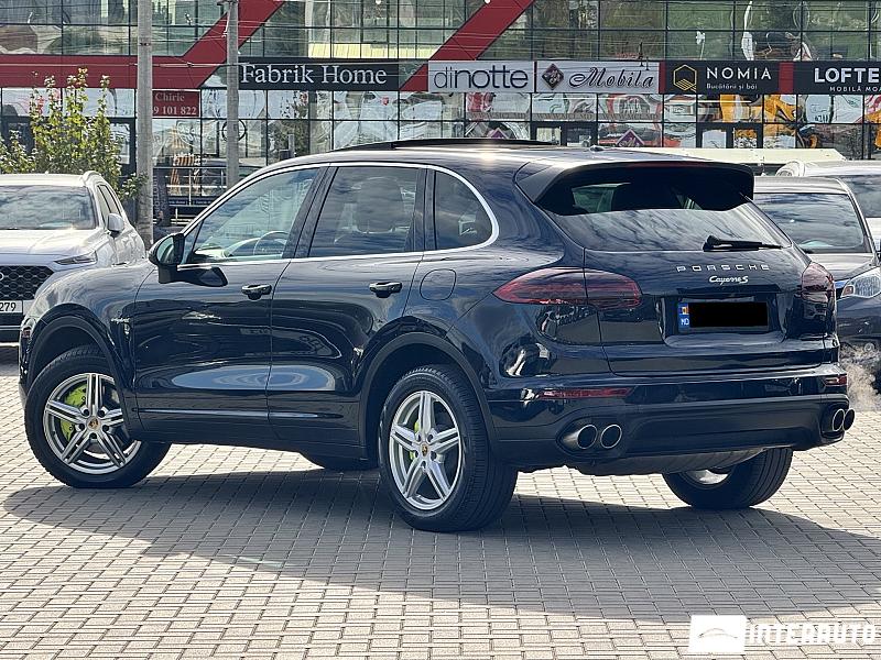 Porsche Cayenne S Hybrid 4 porsche cayenne s hybrid 2014