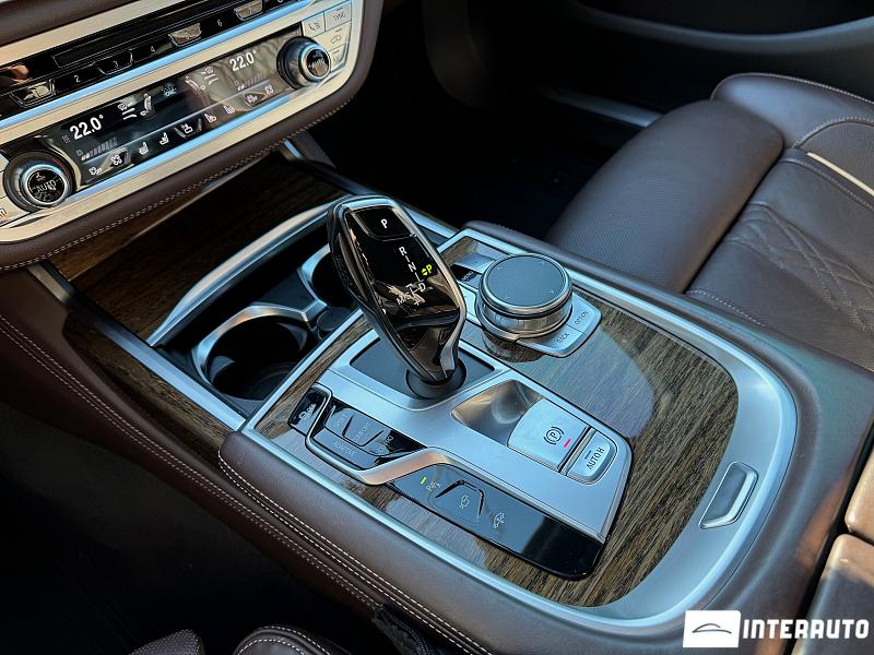 BMW 750 13 bmw 750 2017