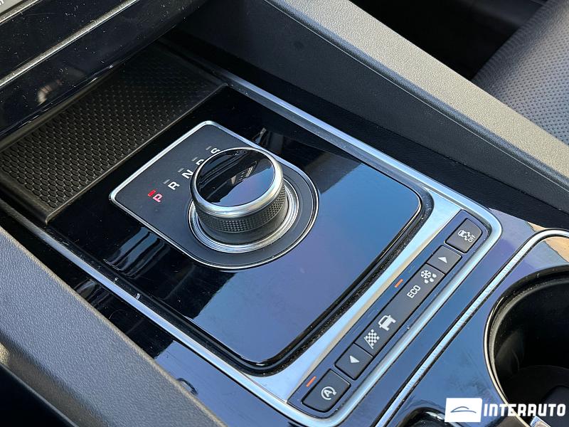 Jaguar F-Pace 11 jaguar f-pace 2016