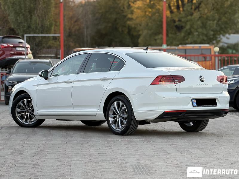 Volkswagen Passat 2 volkswagen passat 2020