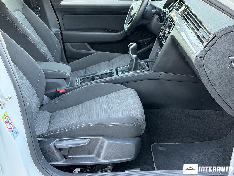 Volkswagen Passat 17 volkswagen passat 2020