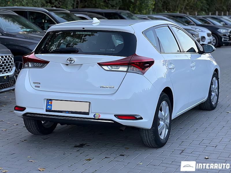 Toyota Auris 2 toyota auris 2015