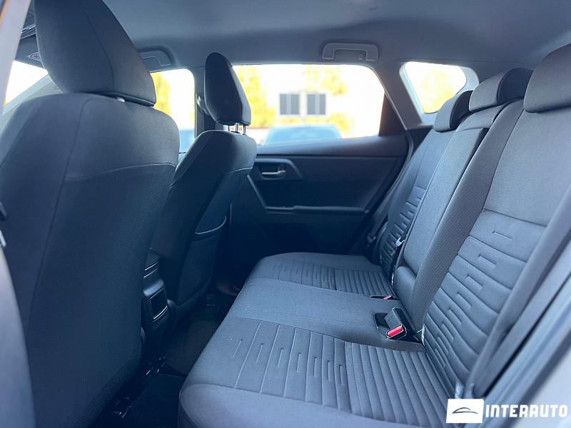 Toyota Auris 13 toyota auris 2015