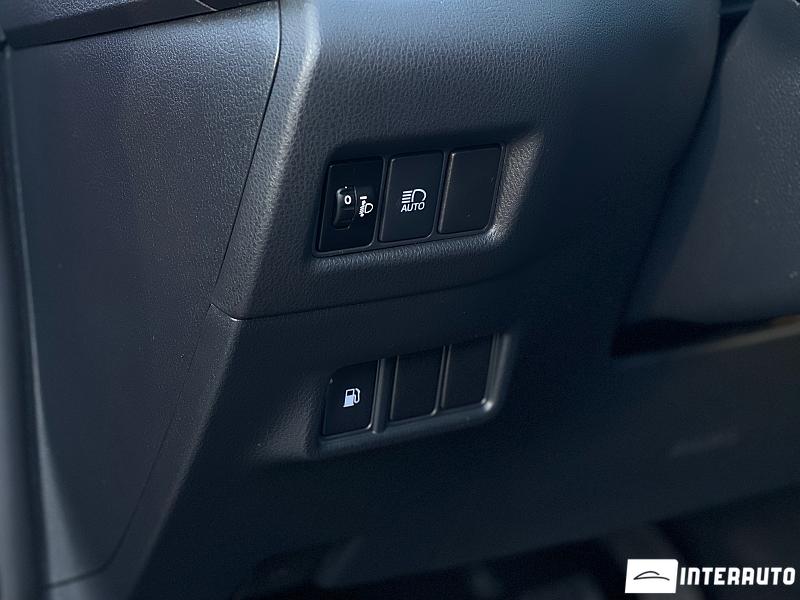 Toyota C-HR 7 toyota c-hr 2019