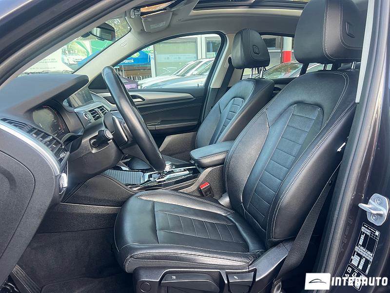 BMW X4 2.0D 7 bmw x4 2.0d 2021