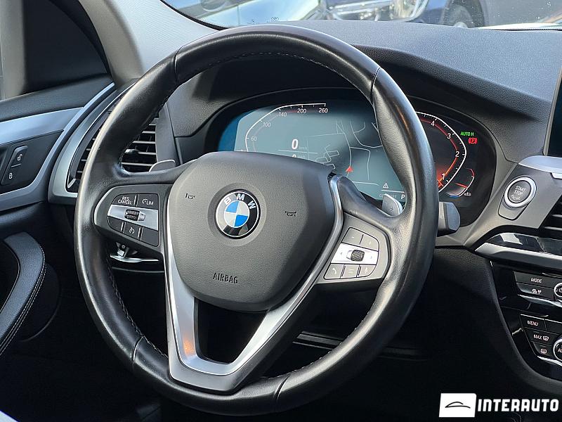 BMW X4 2.0D 8 bmw x4 2.0d 2021