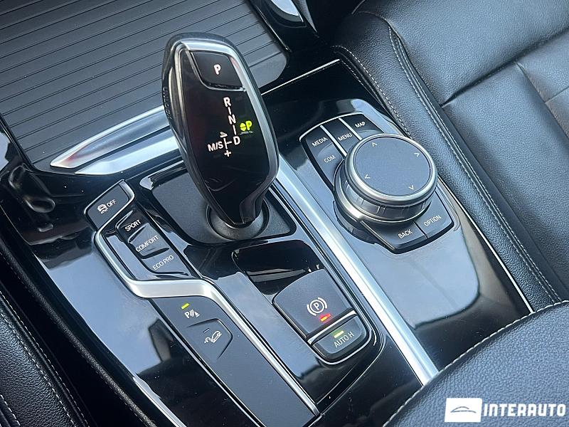 BMW X4 2.0D 12 bmw x4 2.0d 2021