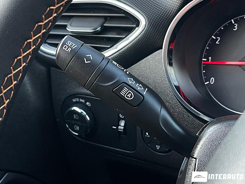 Opel Crossland X 11 opel crossland x 2019