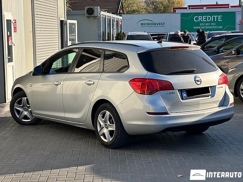 Opel Astra 4 opel astra 2012