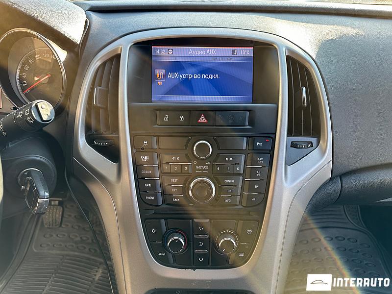 Opel Astra 10 opel astra 2012