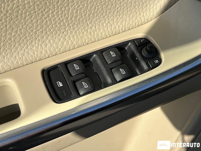 Volvo XC 60 17 volvo xc 60 2012