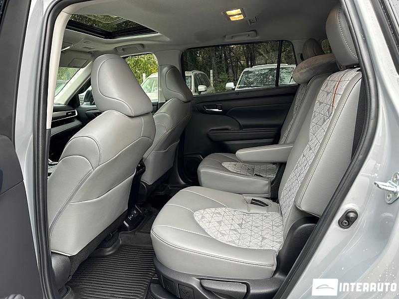 Toyota Highlander 22 toyota highlander 2022