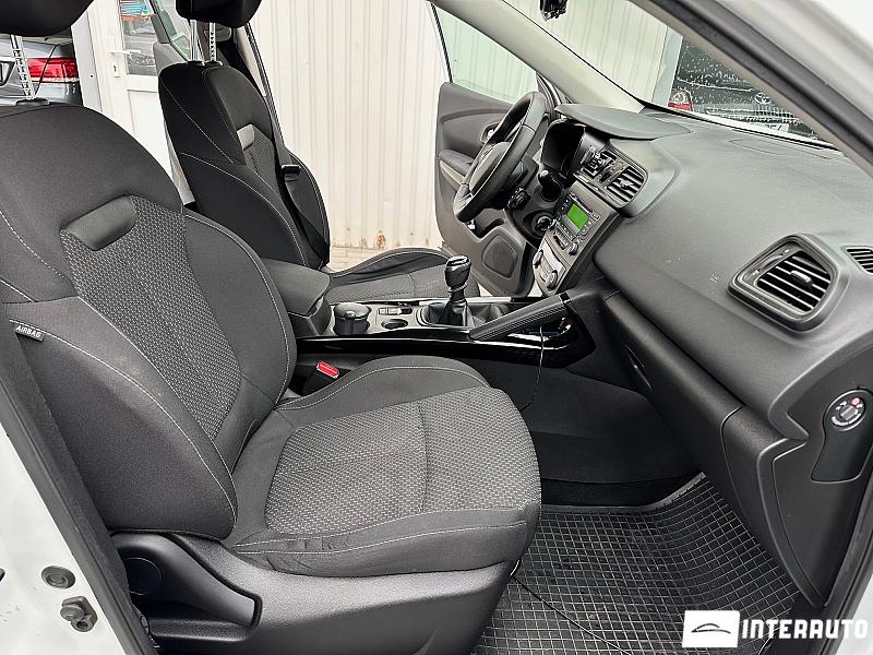 Renault Kadjar 6 renault kadjar 2017