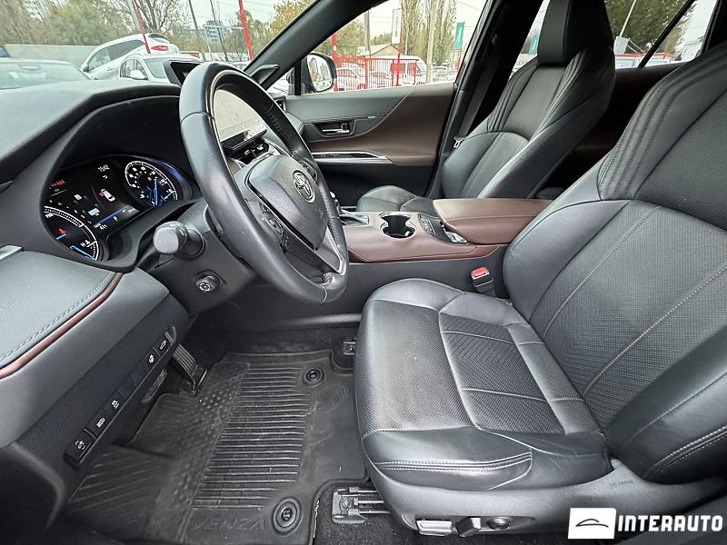 Toyota Venza 11 toyota venza 2020