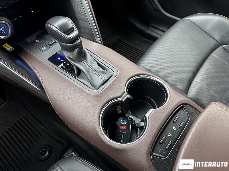 Toyota Venza 21 toyota venza 2020