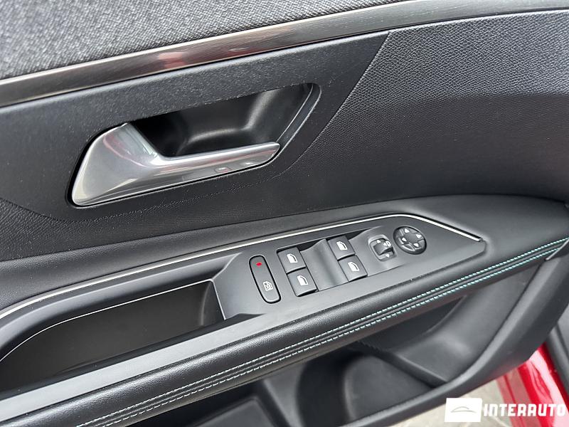 Peugeot 3008 10 peugeot 3008 2022