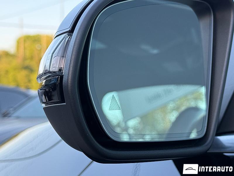 Mercedes GLC 300 6 mercedes glc 300 2022