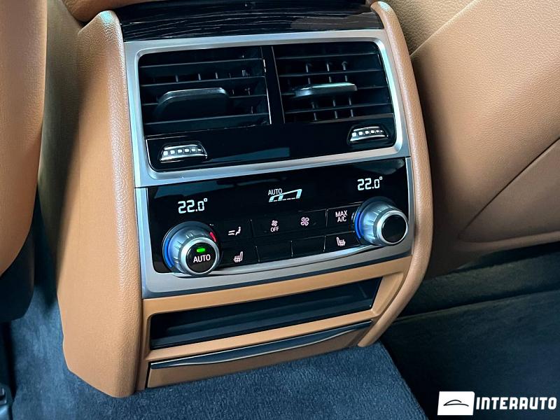 BMW 740 16 bmw 740 2022