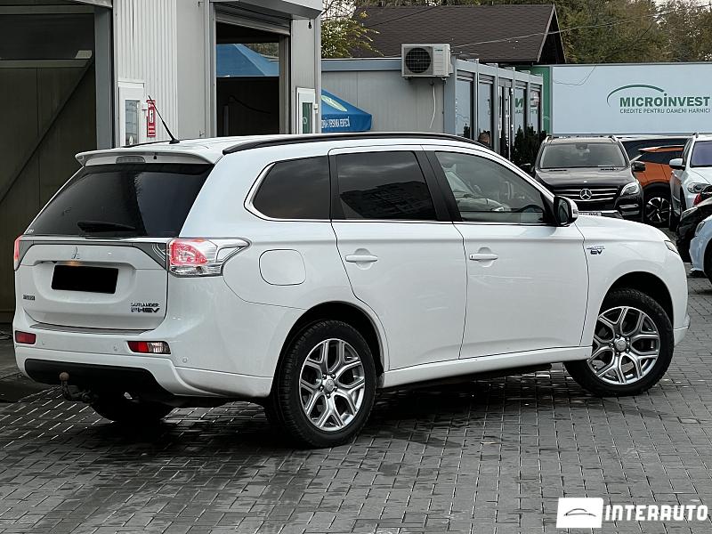Mitsubishi Outlander 3 mitsubishi outlander 2014