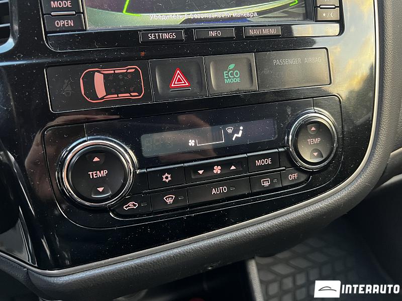 Mitsubishi Outlander 10 mitsubishi outlander 2014