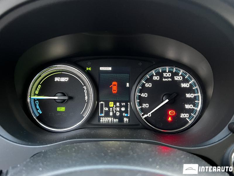 Mitsubishi Outlander 8 mitsubishi outlander 2014