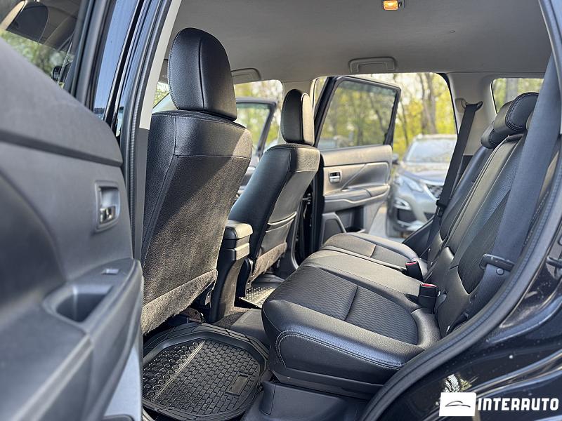 Mitsubishi Outlander 17 mitsubishi outlander 2013