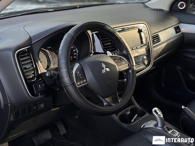 Mitsubishi Outlander 8 mitsubishi outlander 2013