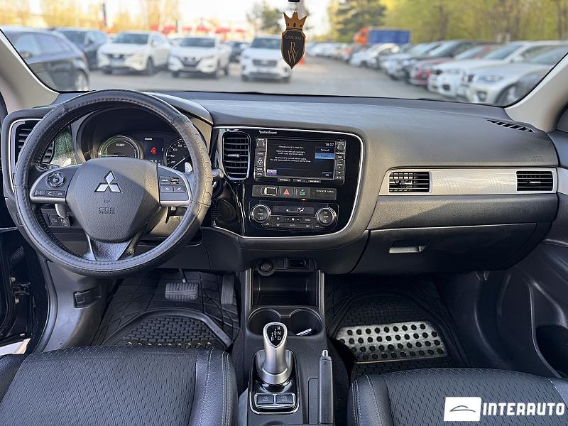 Mitsubishi Outlander 16 mitsubishi outlander 2013