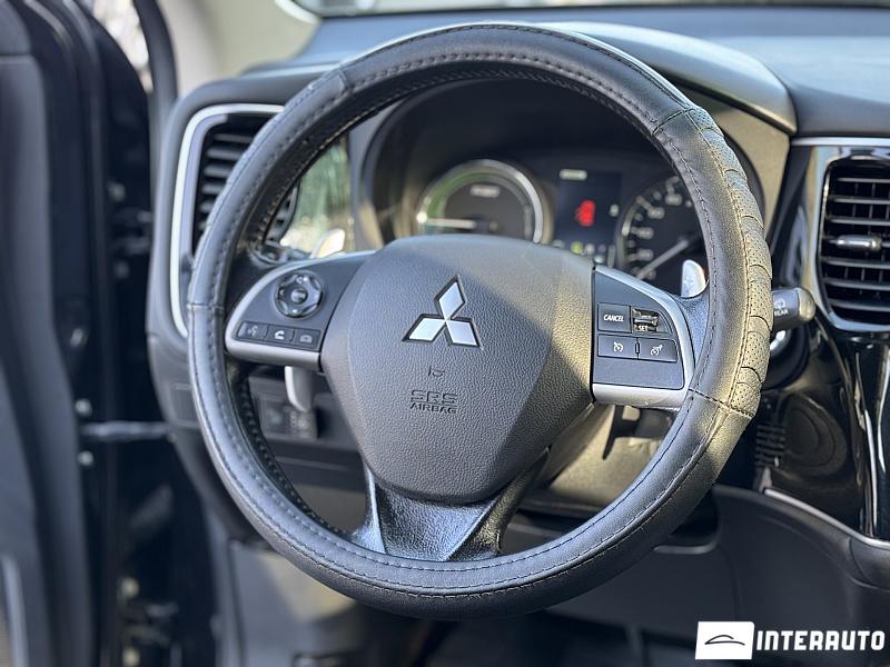 Mitsubishi Outlander 10 mitsubishi outlander 2013