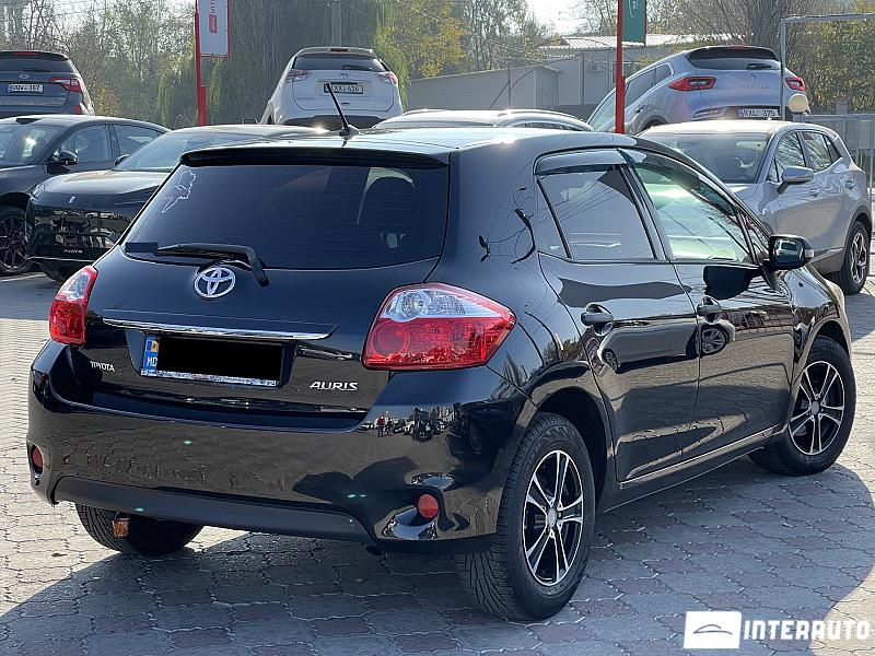 Toyota Auris 3 toyota auris 2011