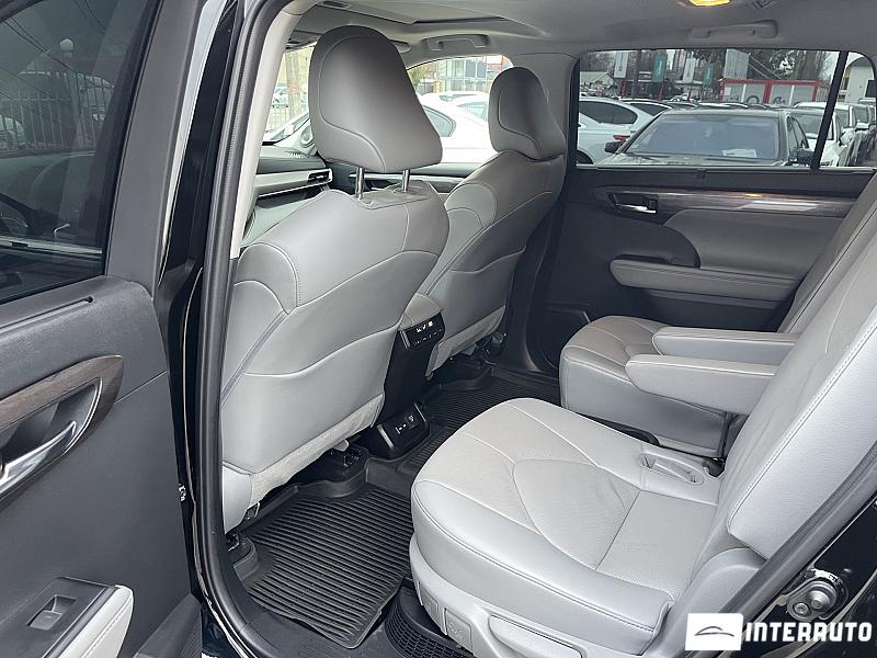 Toyota Highlander 17 toyota highlander 2022