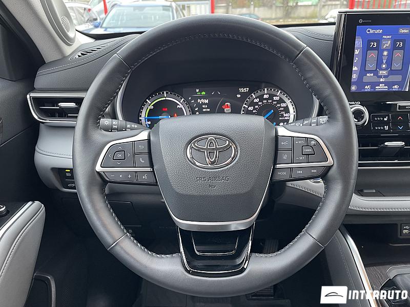 Toyota Highlander 9 toyota highlander 2022