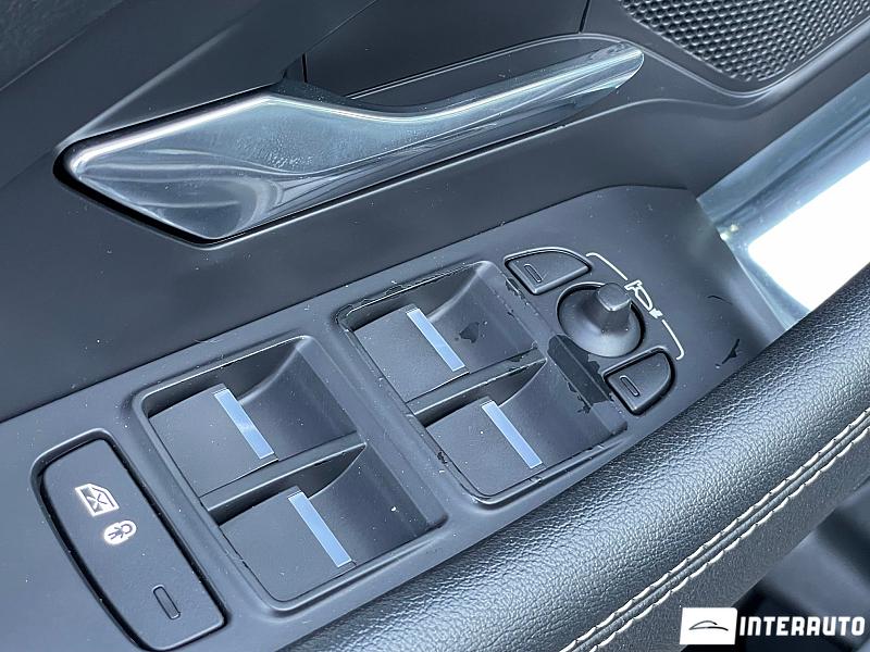 Jaguar E-Pace 8 jaguar e-pace 2018