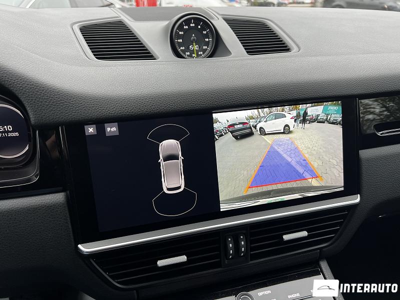 Porsche Cayenne E-Hybrid 11 porsche cayenne e-hybrid 2019