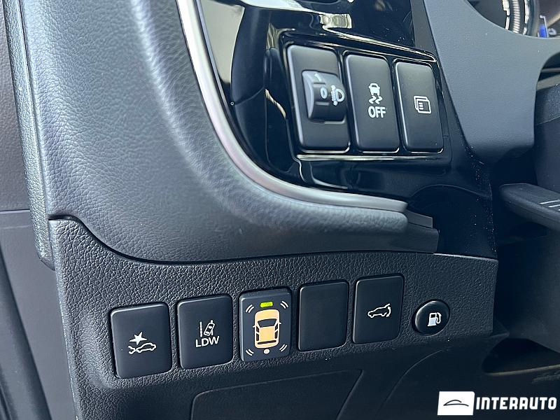 Mitsubishi Outlander 7 mitsubishi outlander 2019