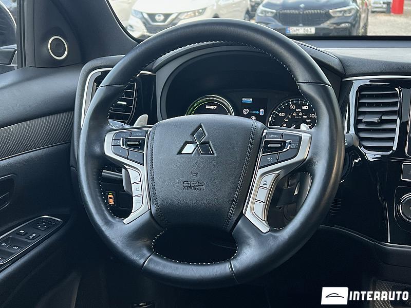 Mitsubishi Outlander 10 mitsubishi outlander 2019