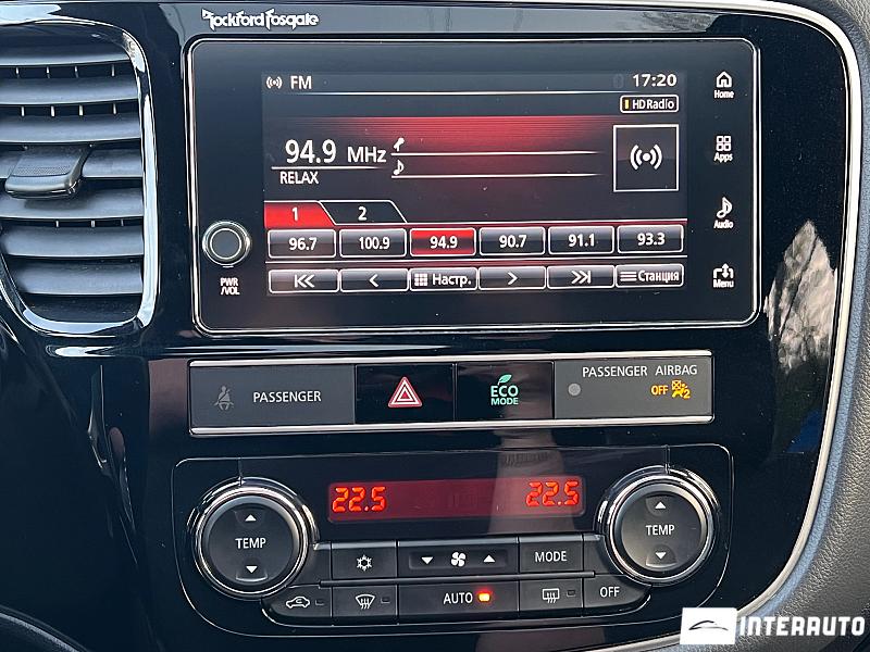 Mitsubishi Outlander 13 mitsubishi outlander 2019