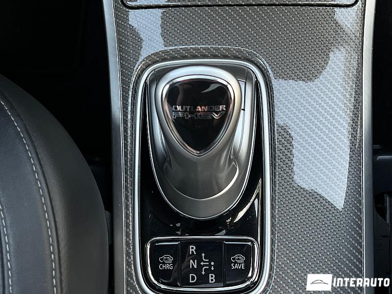 Mitsubishi Outlander 15 mitsubishi outlander 2019