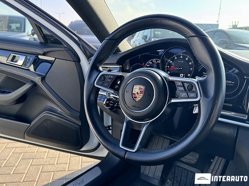 Porsche Panamera 9 porsche panamera 2018