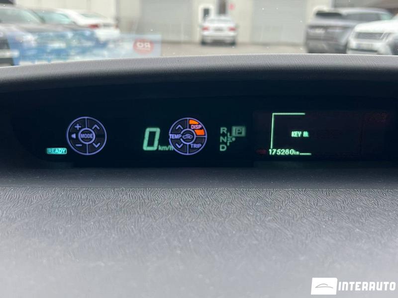 Toyota Prius 9 toyota prius 2012