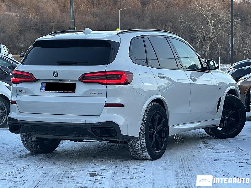 BMW X5 4.0i 3 bmw x5 4.0i 2019