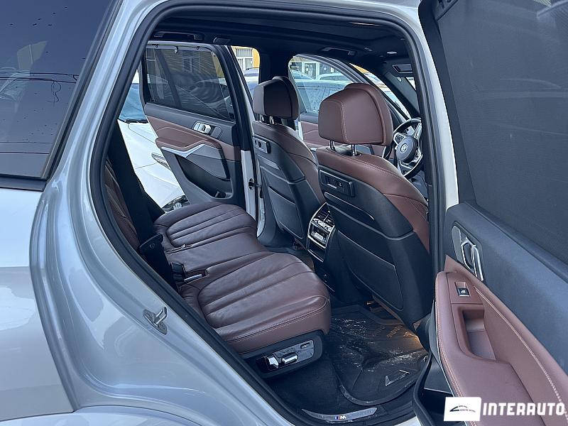 BMW X5 4.0i 16 bmw x5 4.0i 2019