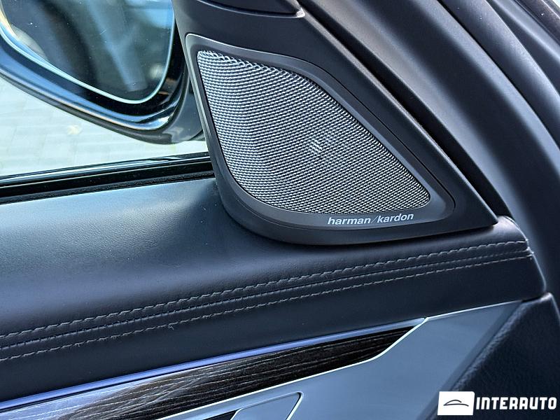 BMW 740e 9 bmw 740e 2017