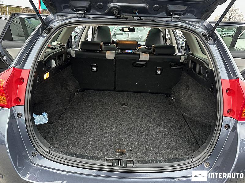 Toyota Auris 18 toyota auris 2014