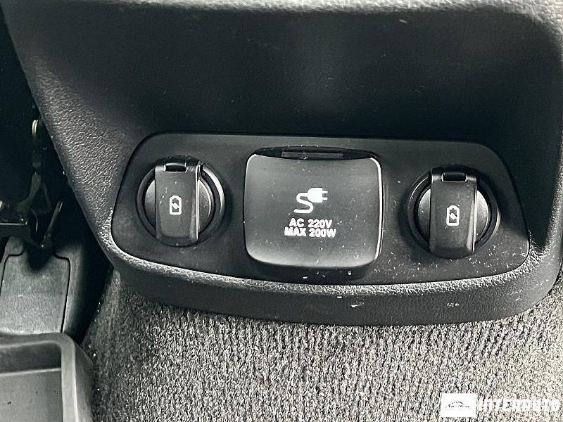 Hyundai Santa Fe 27 hyundai santa fe 2019